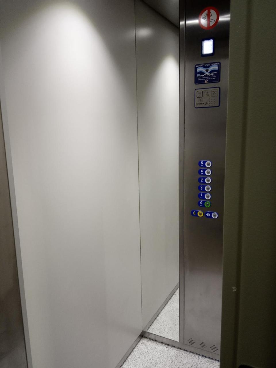 Alicante Center Apart Экстерьер фото